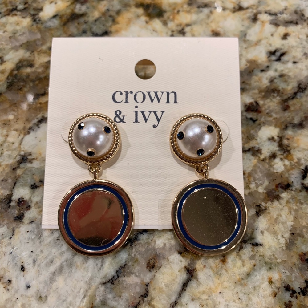 Crown and Ivy pearl and gold with navy earrings.